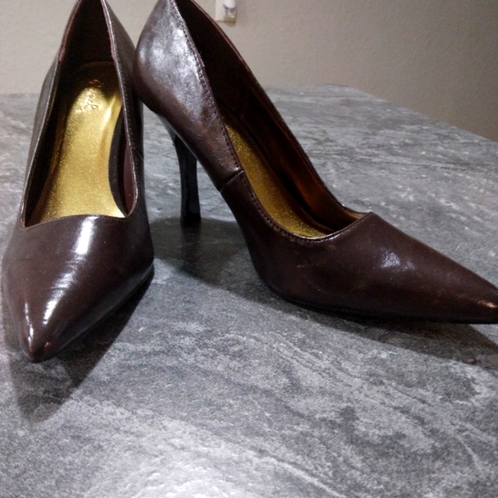 Qufid shoes size 6